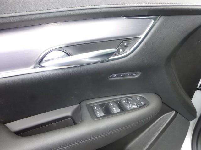 2017 Cadillac XT5 Luxury 4dr SUV